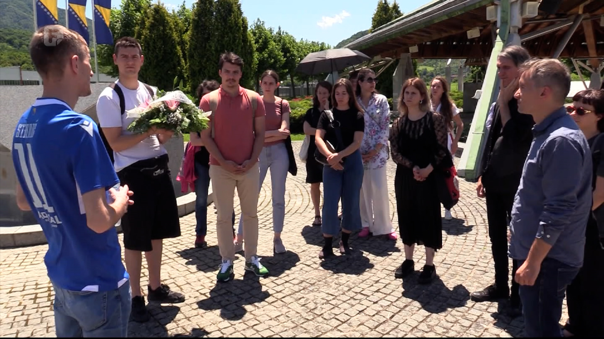 Aktivisti iz Novog Sada posjetili Memorijalni centar u Potočarima